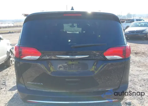 2017 Chrysler Pacifica Touring-L z USA, uszkodzony, nr VIN 2C4RC1BG4HR785865